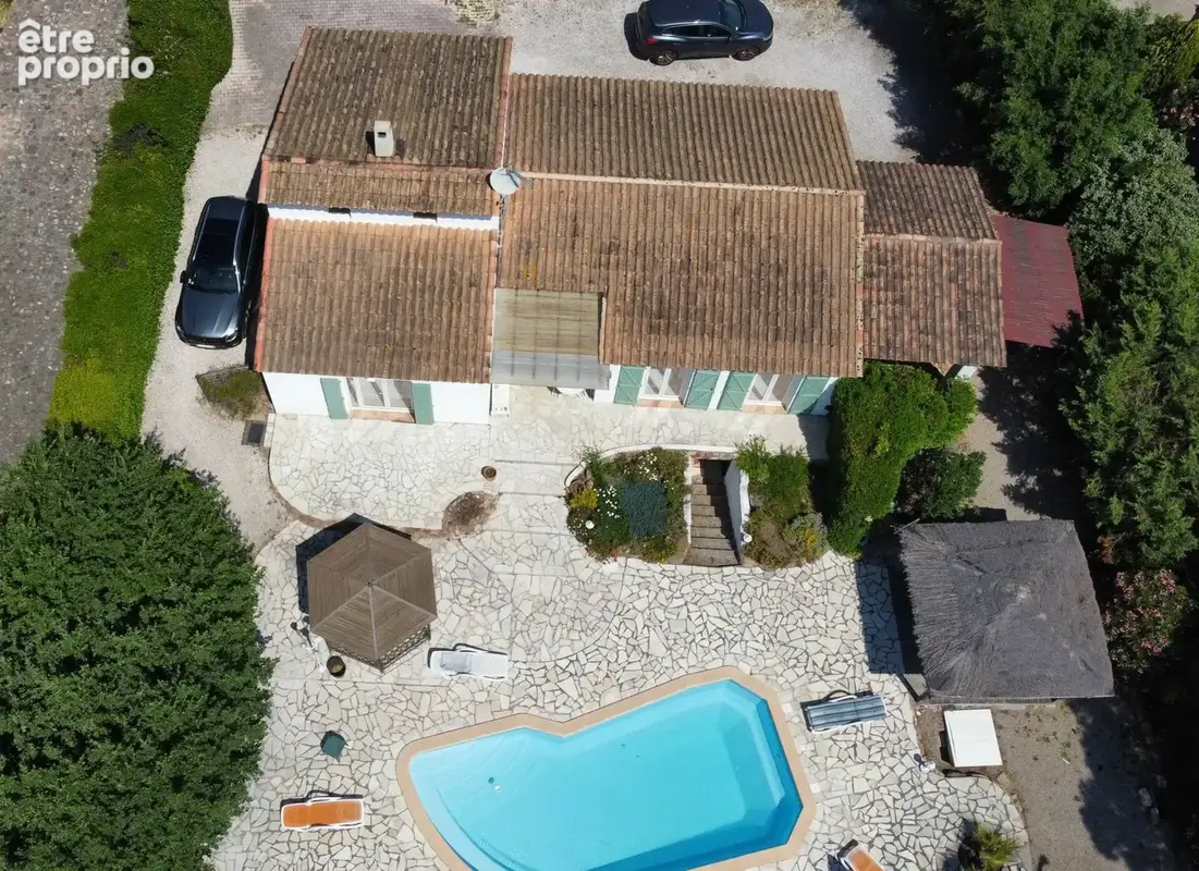 La bouverie – villa avec piscine sur 1 625 m² – vue dégagée – garage & jacuzzi - photo 10