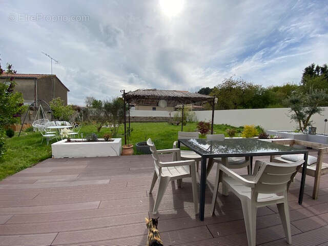 Immense maison à vendre à Montfaucon-Montigné - photo 26