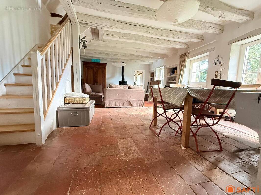 Photo 1 - Maison à COUESMES
