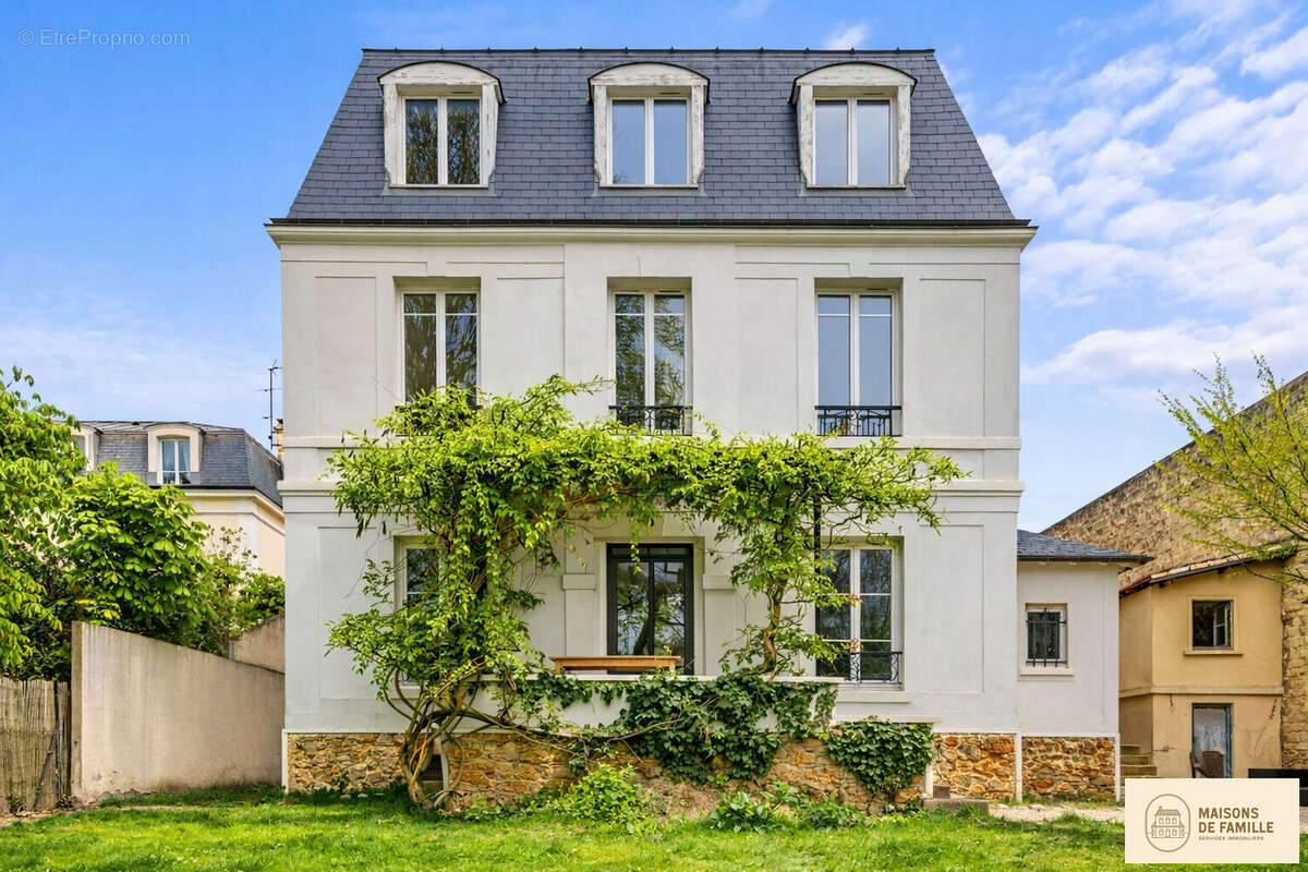 Maison à LE VESINET