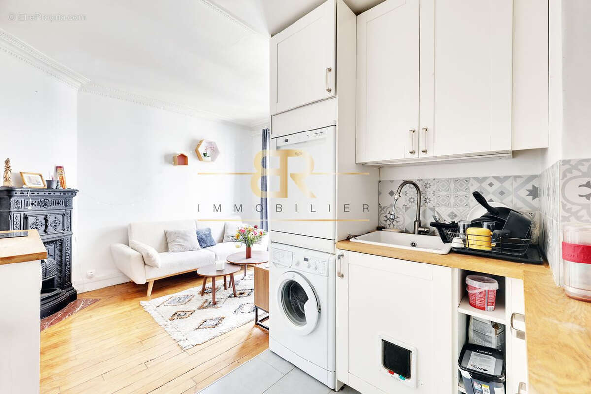 Appartement à PARIS-18E