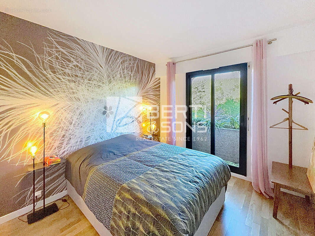 Appartement à MANDELIEU-LA-NAPOULE