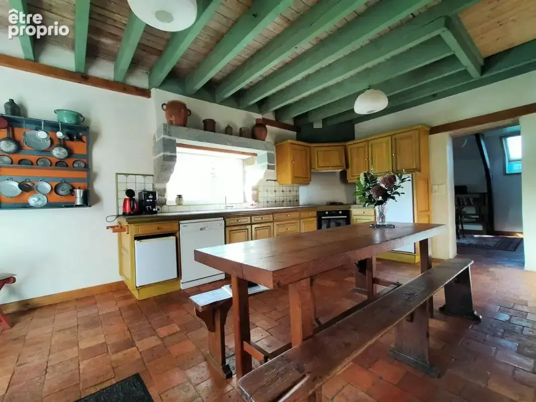Maison 166 m² à Saint-Germain-De-Coulamer  - photo 2