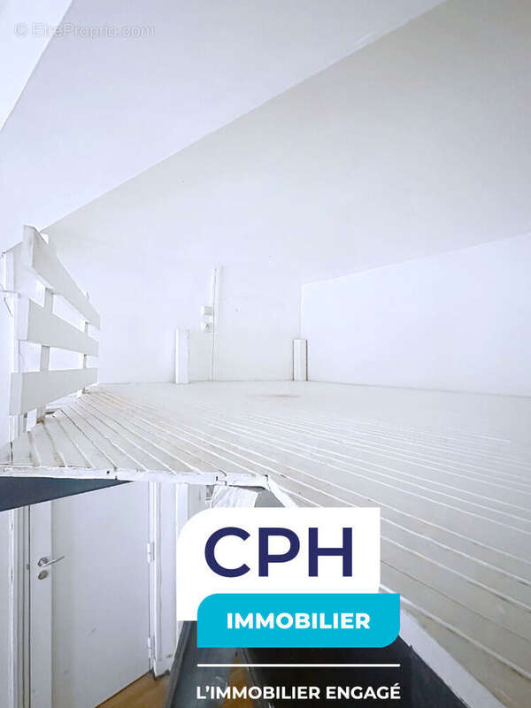 Appartement à PARIS-1E