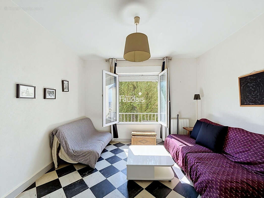 Appartement 40 m² à Barneville-Carteret  - photo 5