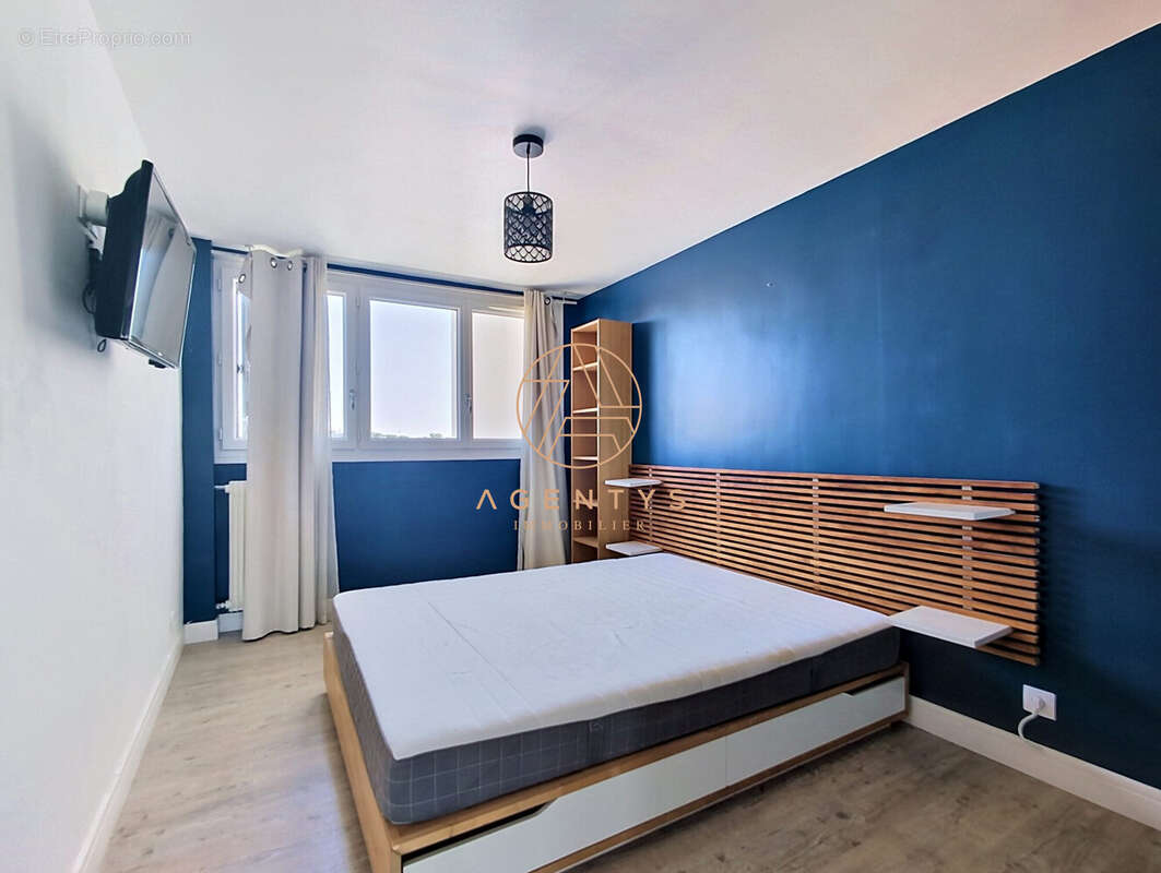 Appartement à SAINT-MAUR-DES-FOSSES