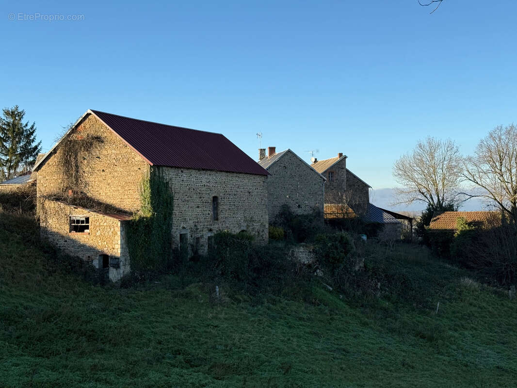 Maison à BUSSIERES