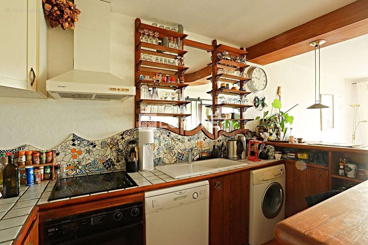 Appartement à PARIS-14E