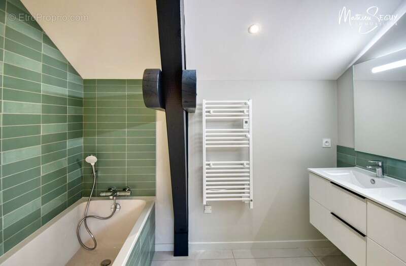 Appartement à CRAPONNE