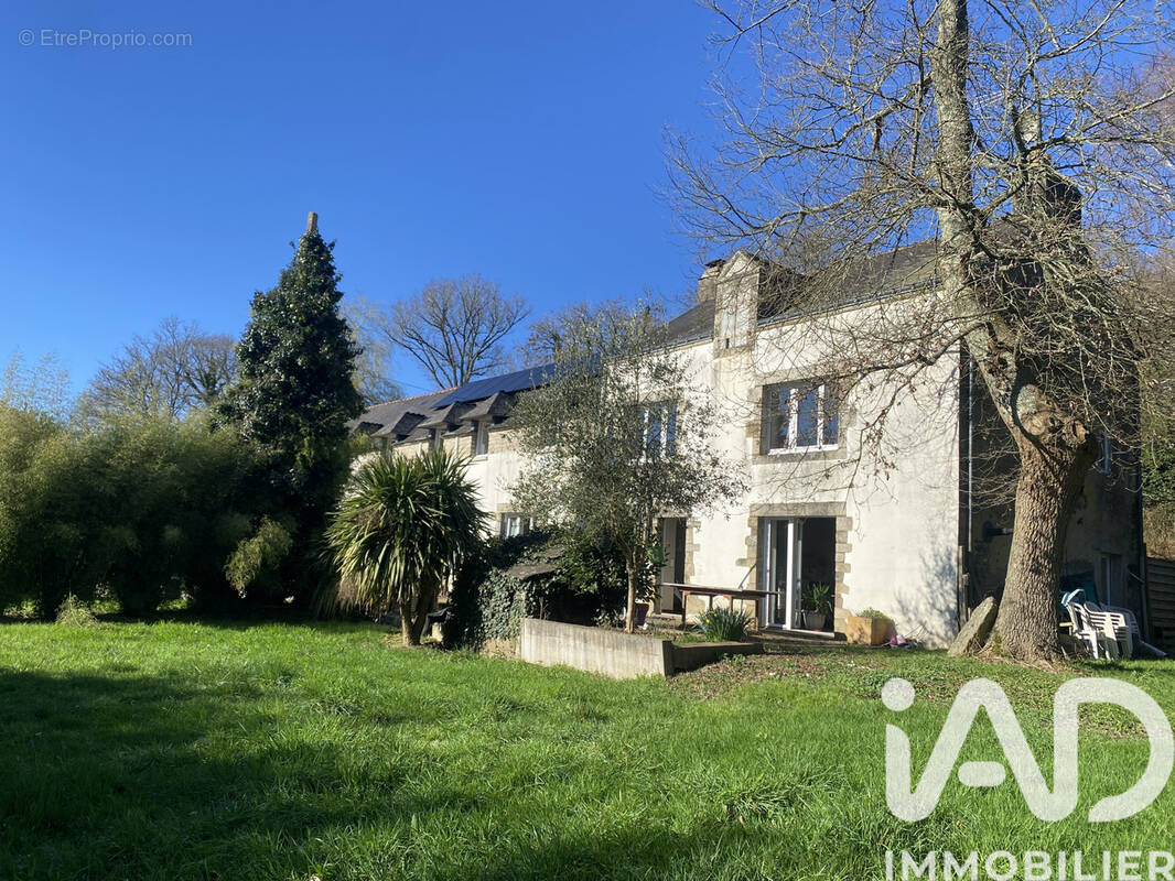 Photo 1 - Maison à ROCHEFORT-EN-TERRE
