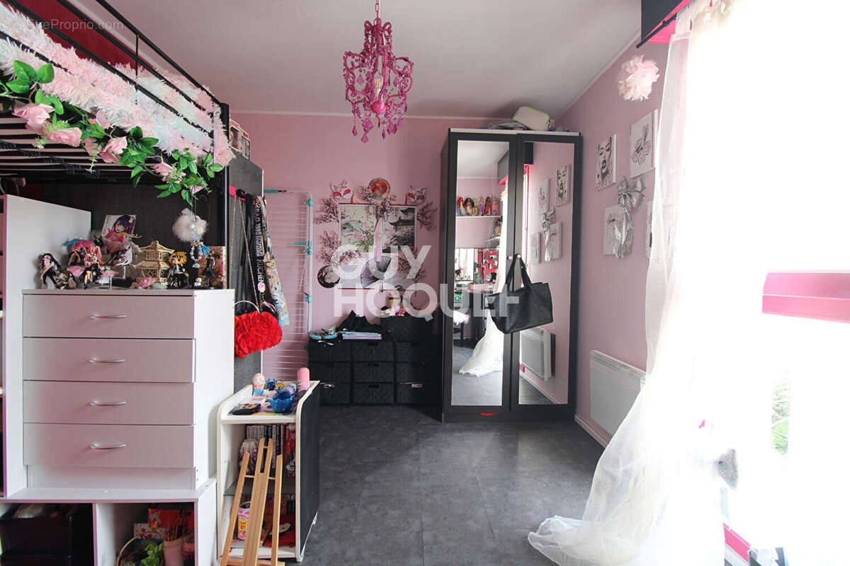 Appartement à BRIE-COMTE-ROBERT