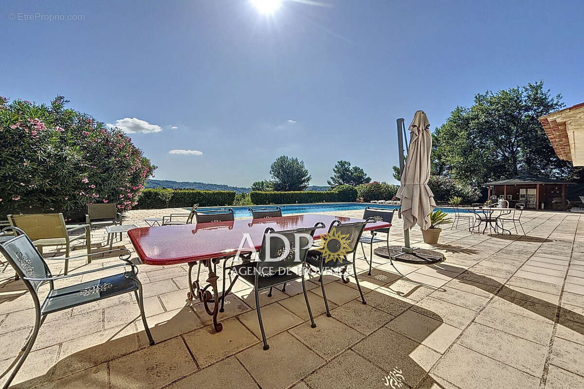 Maison à MOUANS-SARTOUX