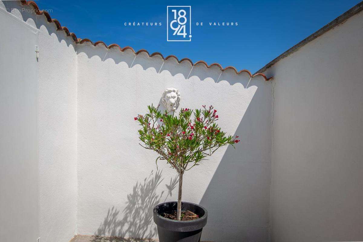 Maison à ENSUES-LA-REDONNE