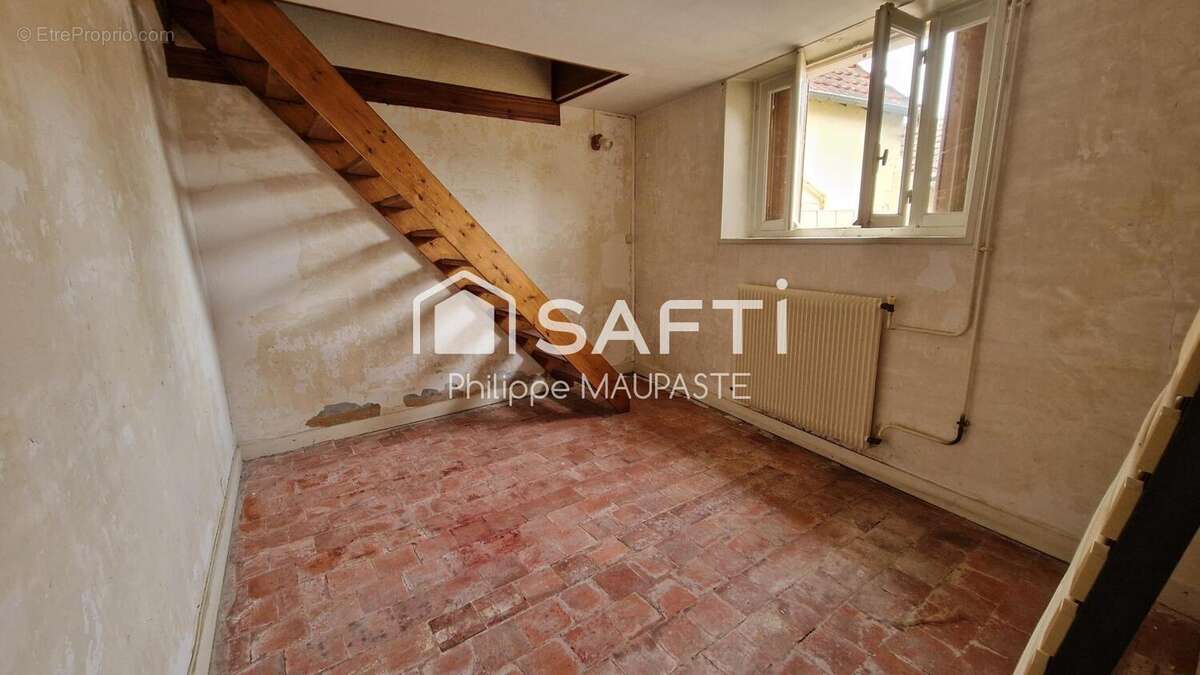 Maison 90 m² à Germigny-L'exempt  - photo 4