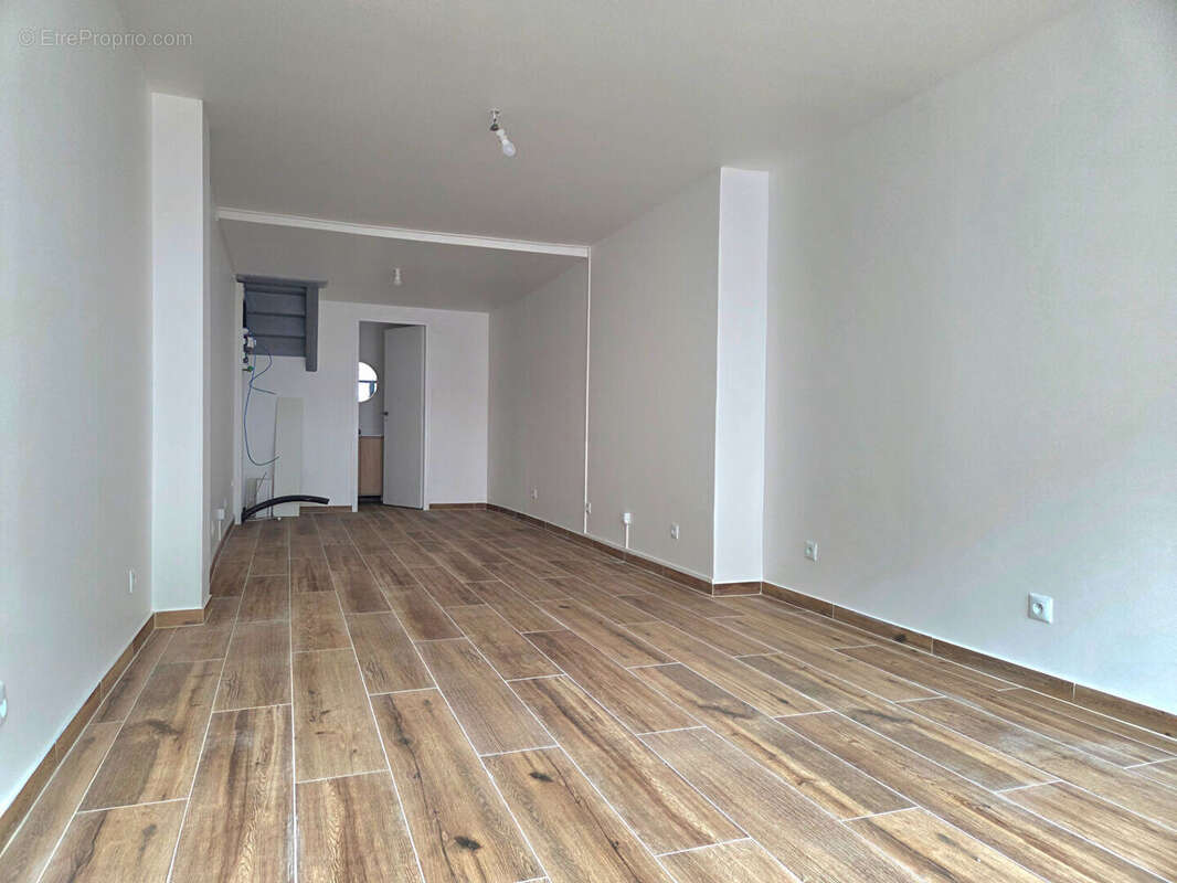 Appartement à BOURG-ACHARD