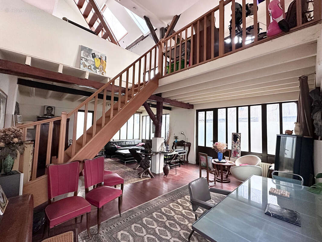 Appartement à PARIS-18E