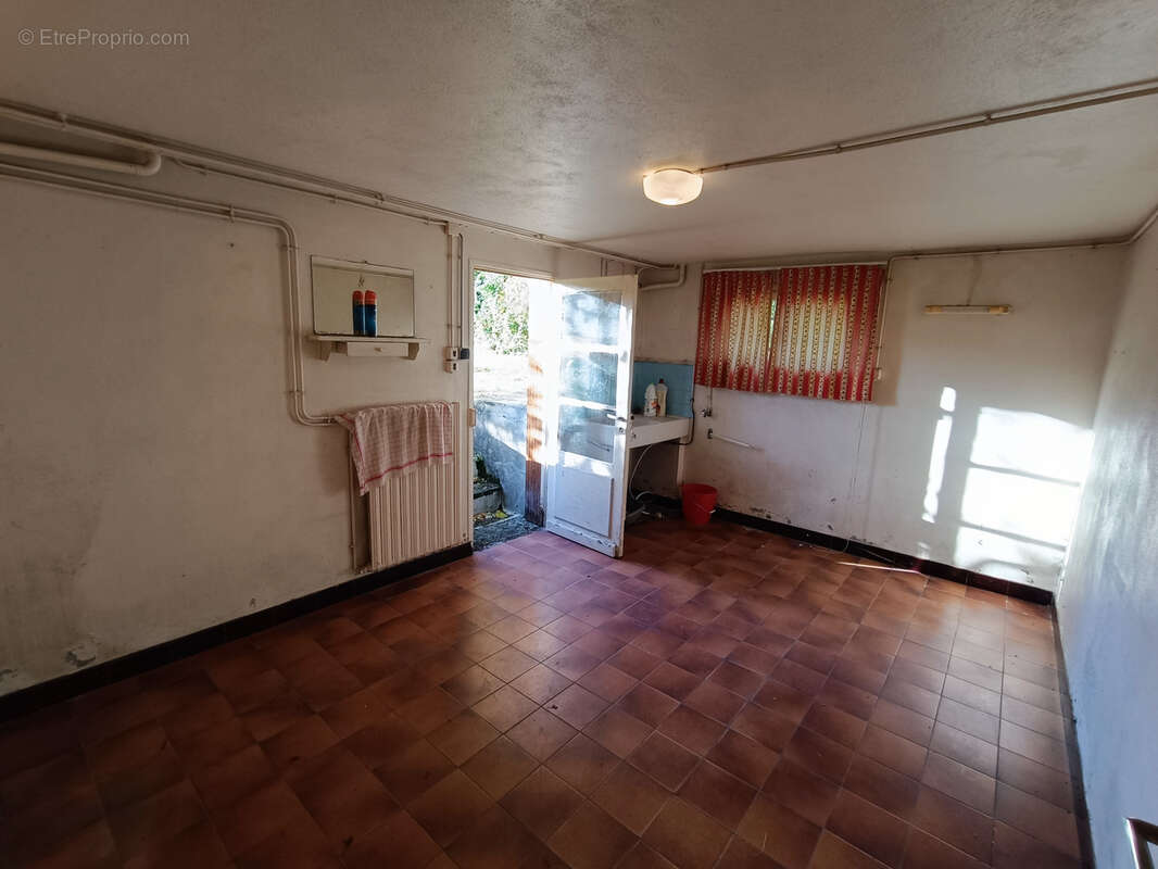 Maison à JOUET-SUR-L'AUBOIS