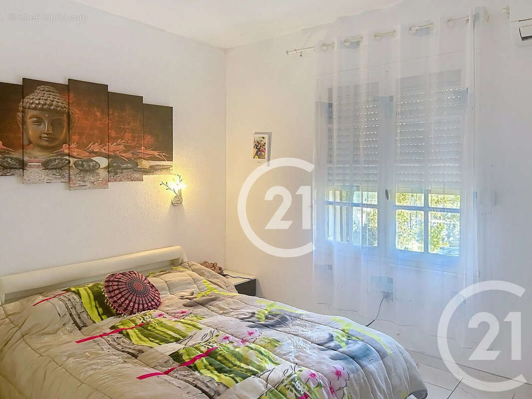 Maison 85 m² à Saint-Cyprien  - photo 7