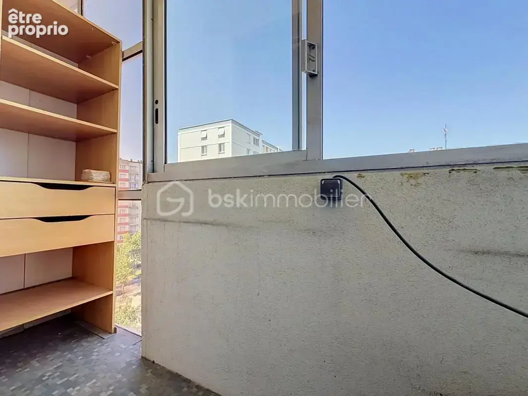 Appartement T5 (en T4) au DERNIER ÉTAGE avec balcon + cave - photo 10