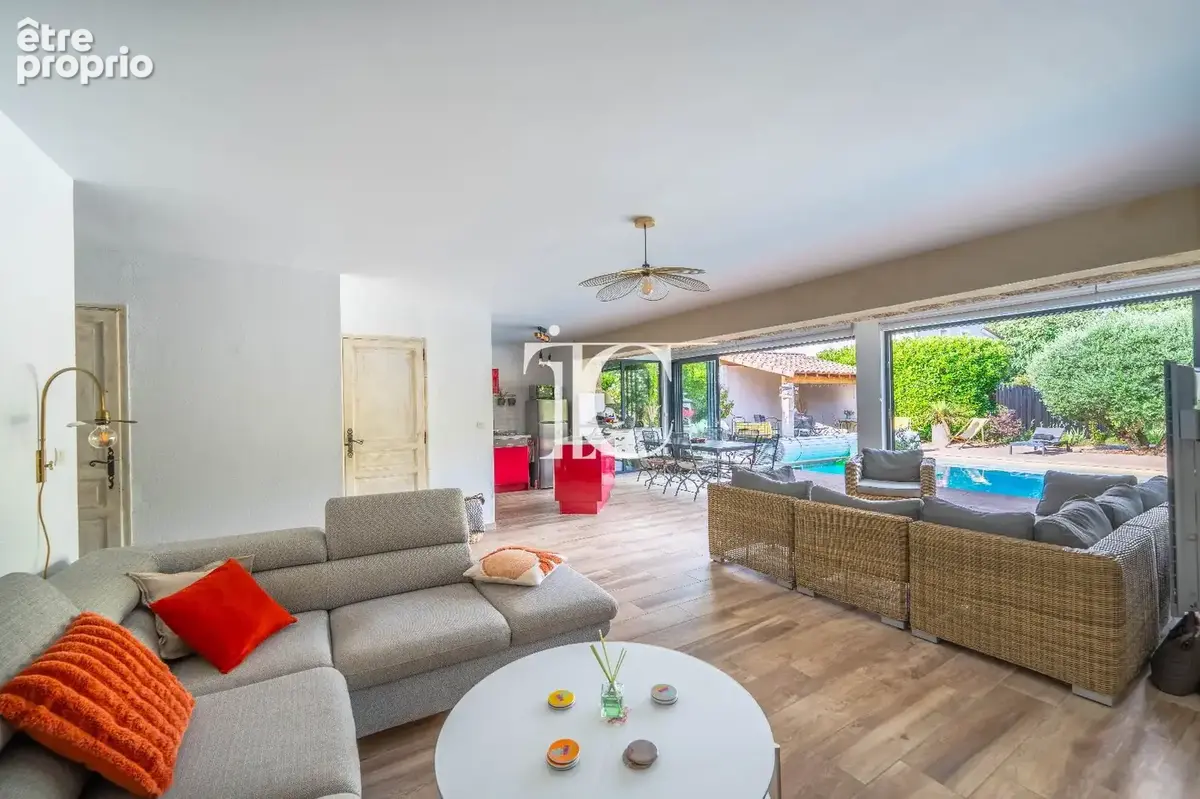 Villa de plain pied 4 chambres, 1000m² de terrain piscine 10x5 - photo 3