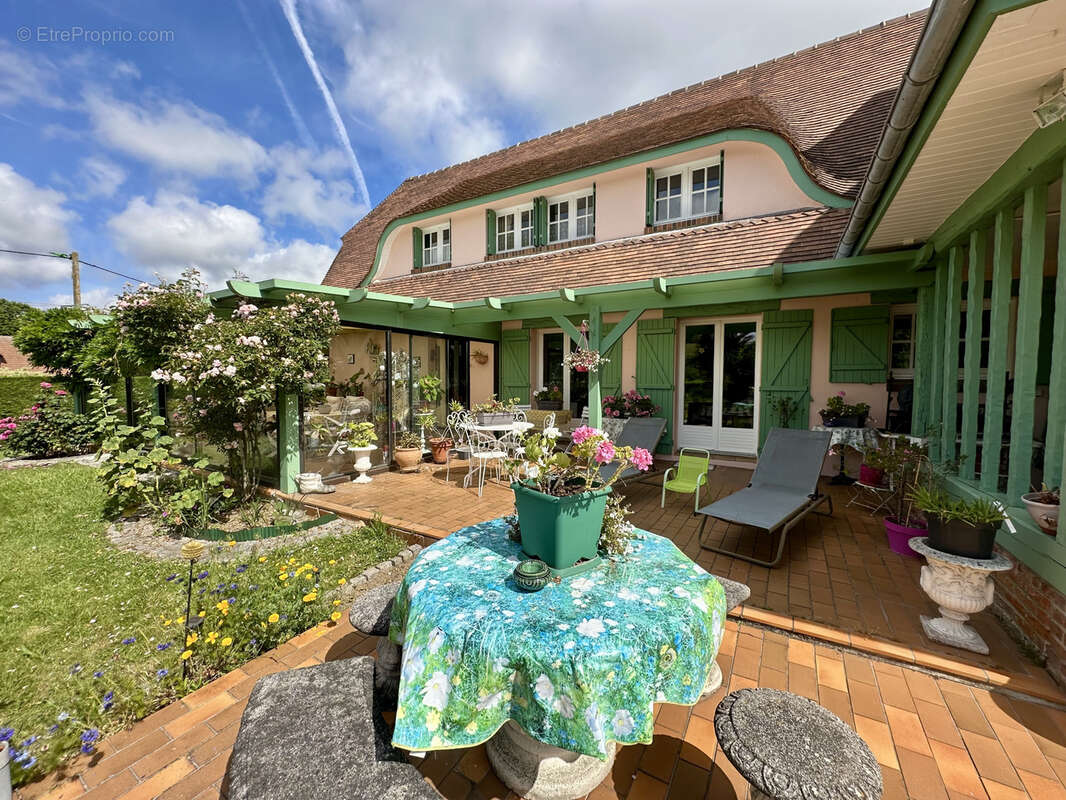 Belle propriété familiale de 220 m2 sur un terrain clos et paysager de 1 785 m2   Bellengreville - photo 21