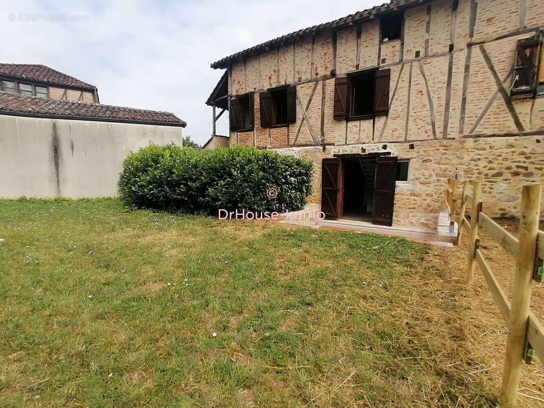 Maison à SAINT-CERE