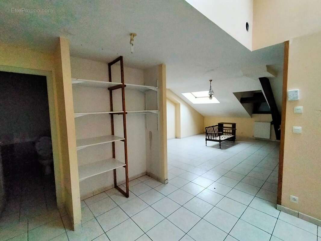 Maison à VILLAINES-LA-JUHEL