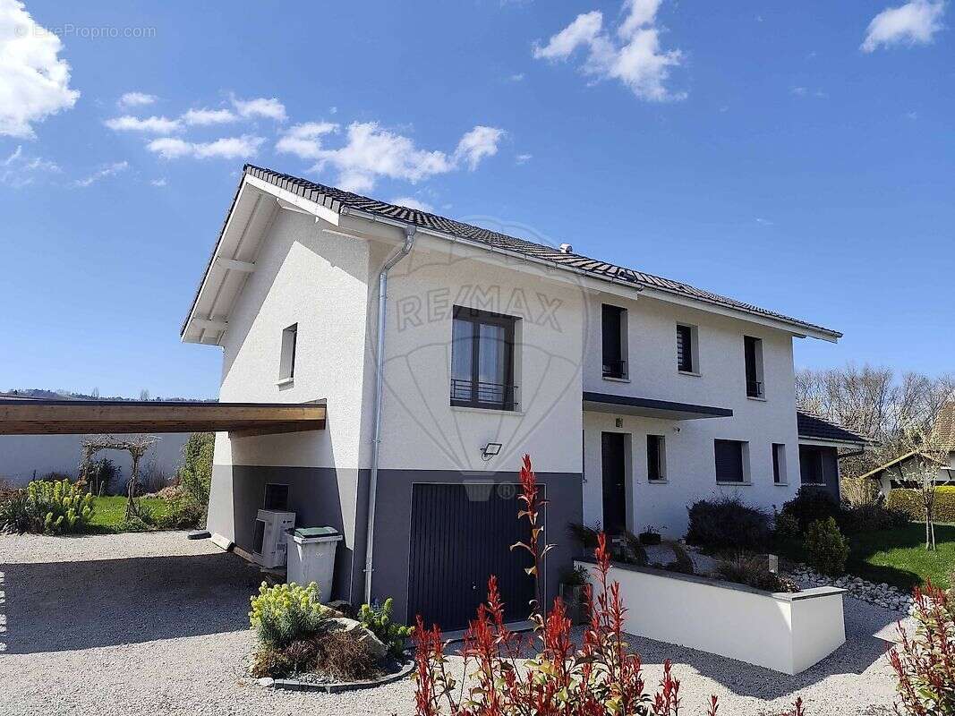 Maison à AMANCY