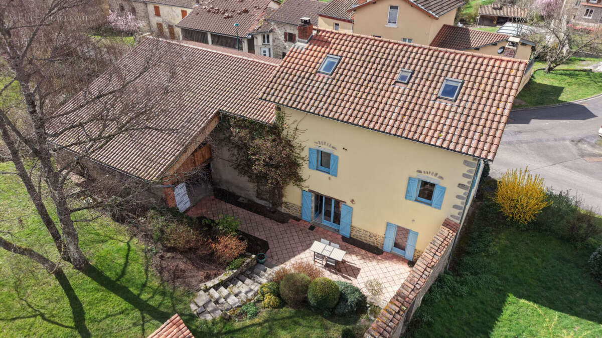 Maison à ESTANDEUIL