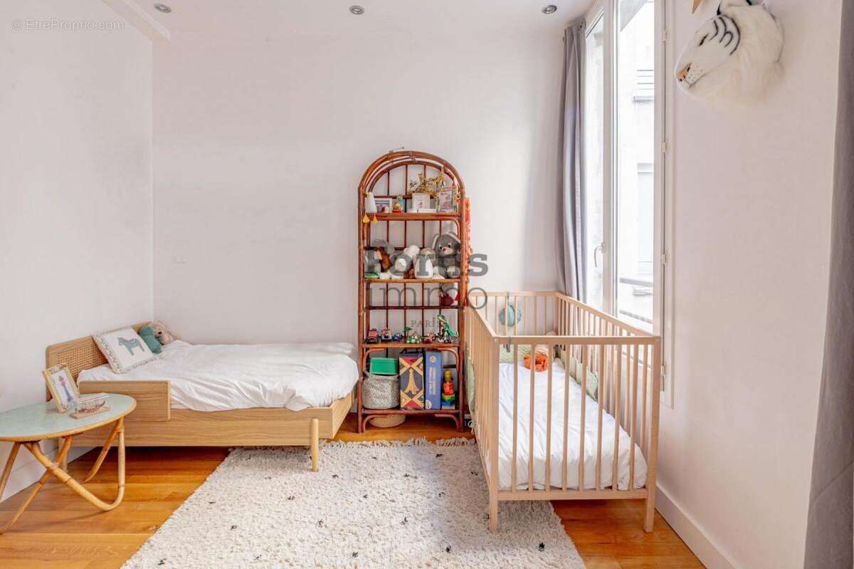 Appartement à PARIS-2E