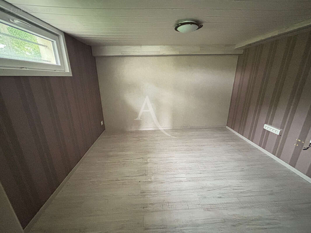 Maison à COSNE-COURS-SUR-LOIRE