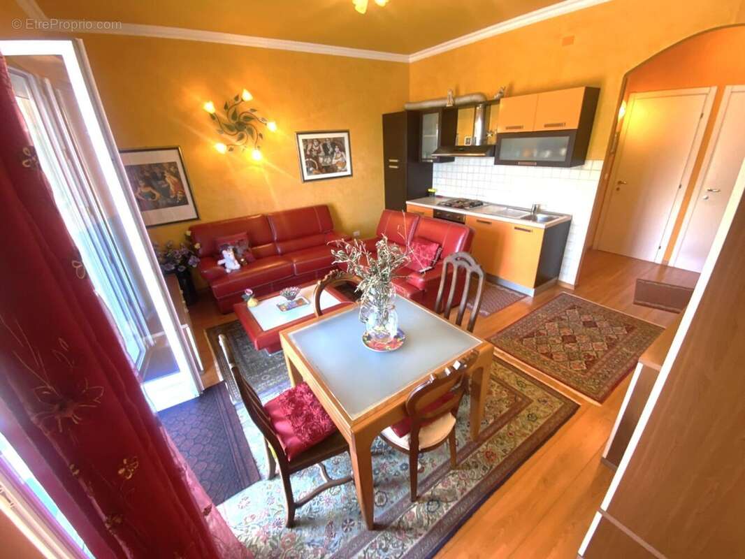 Appartement à MENTON