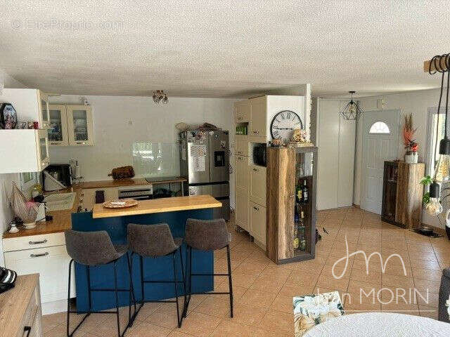 Maison 116 m² à Saint-Julien-En-Saint-Alban  - photo 5
