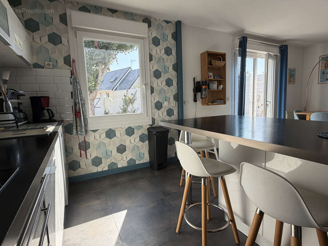 Joli pavillon en bon état, 5 chambres, terrain clos, proche du centre ville - photo 6