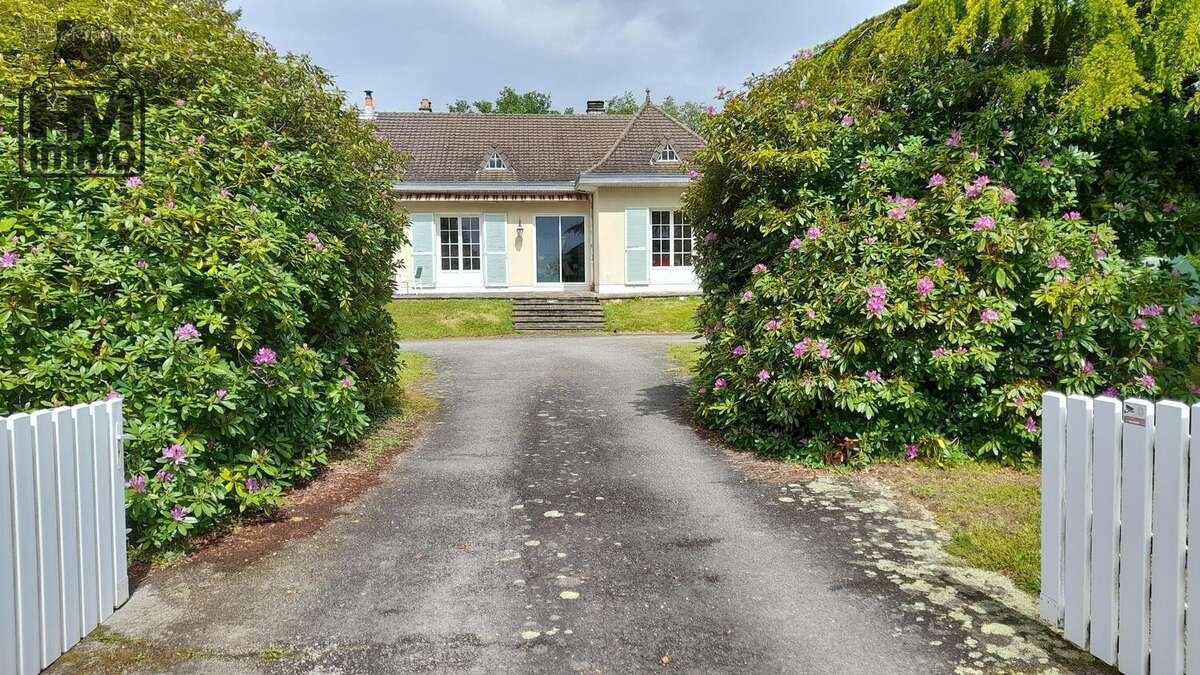 Maison à FEYTIAT
