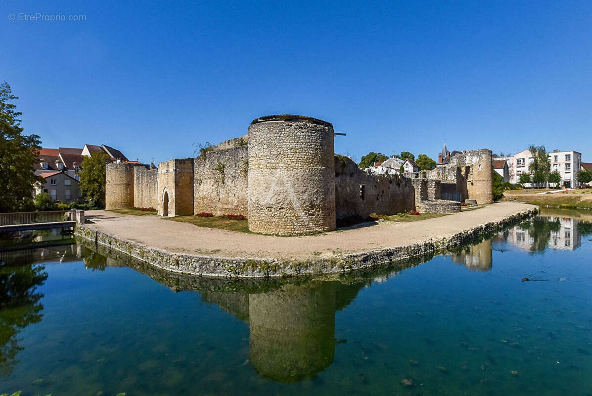 Maison à BRIE-COMTE-ROBERT