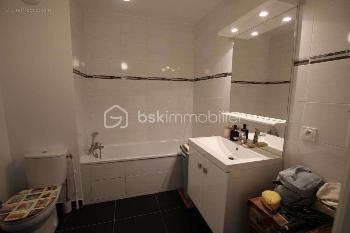 Appartement à MOISSY-CRAMAYEL