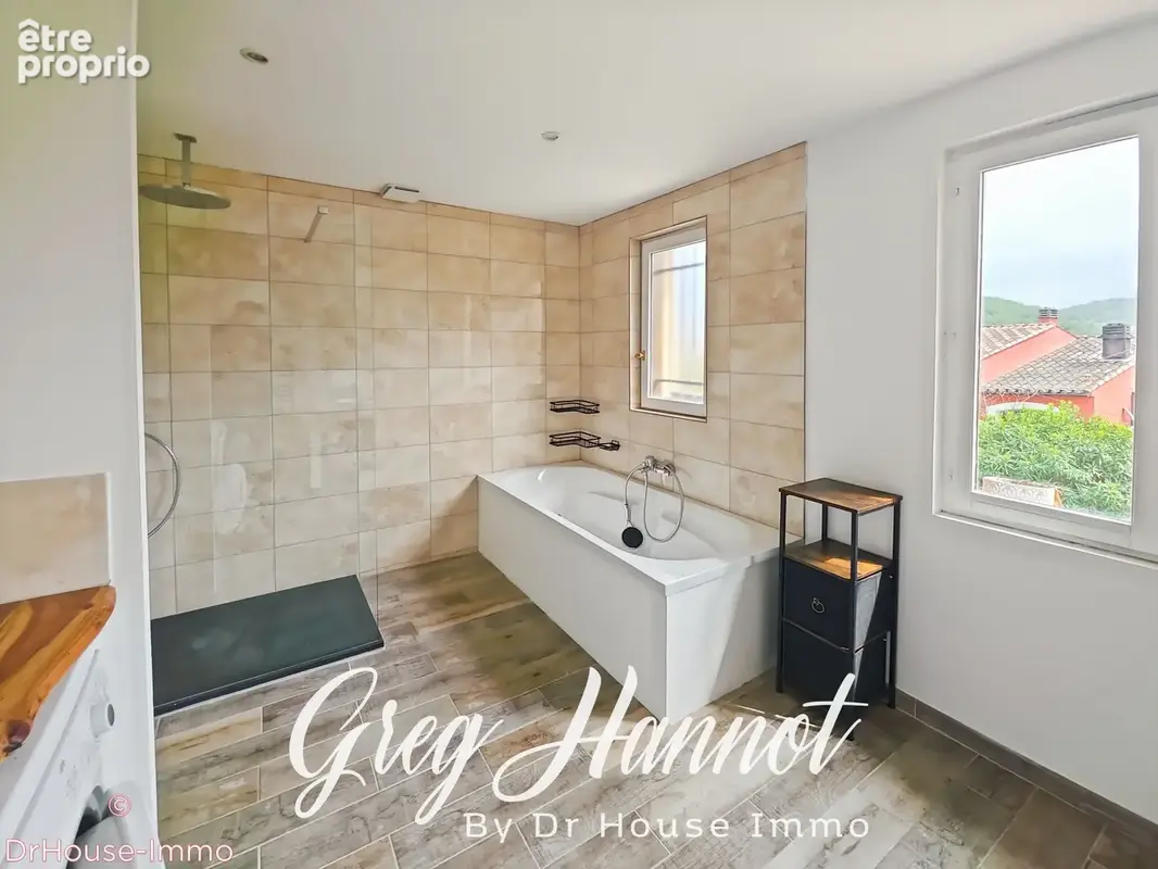 Maison 4 pièces 88 m² à vendre à Sainte-Anastasie-Sur-Issole (83136) - photo 95