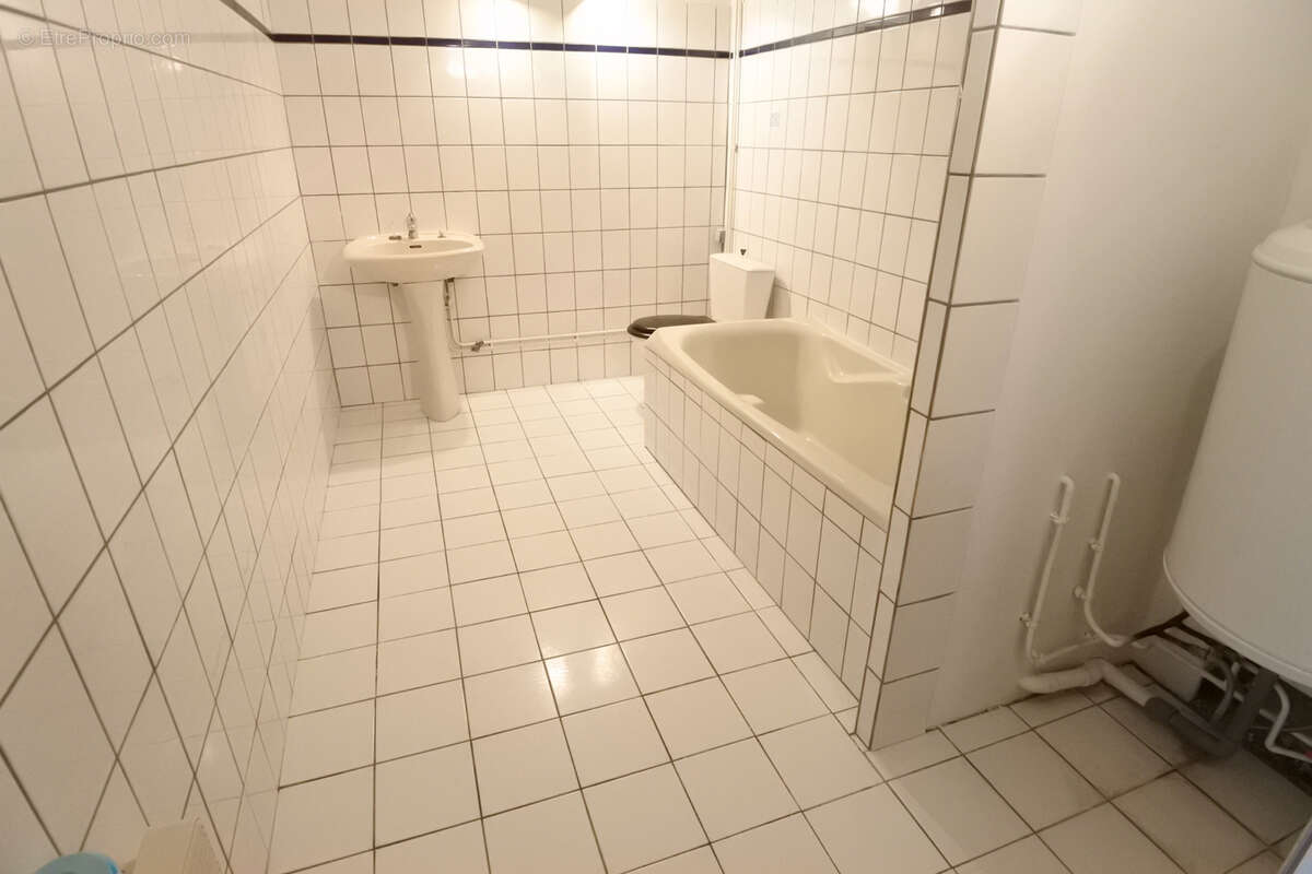 Maison à SAINT-MARTIN-DES-MONTS