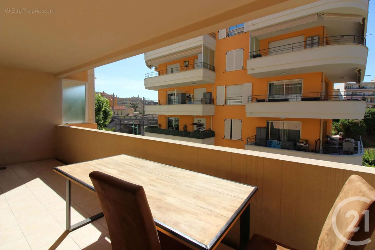 Appartement à MENTON