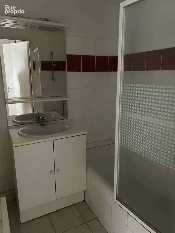 Appartement T2 - Saint-Pierre-du-Mont - LIBRE - photo 3