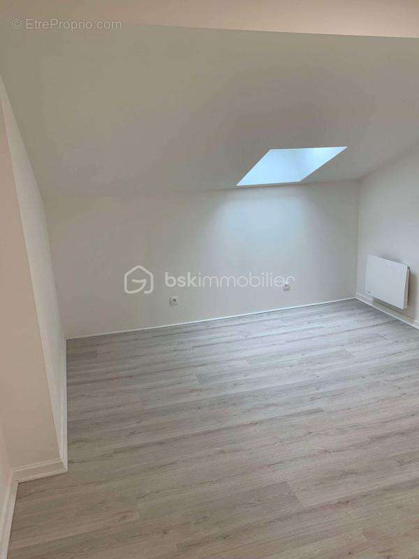 Immeuble  3 logements + garage – Partiellement rénové - photo 7