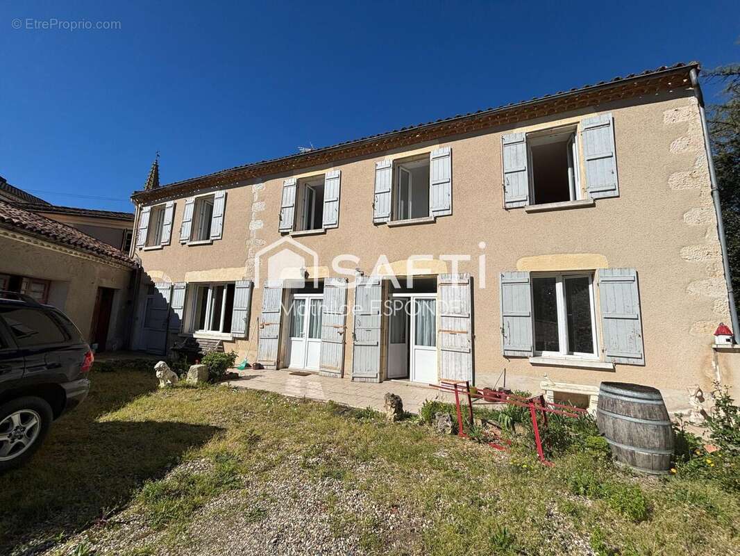 Maison 255 m² à Condom  - photo 8