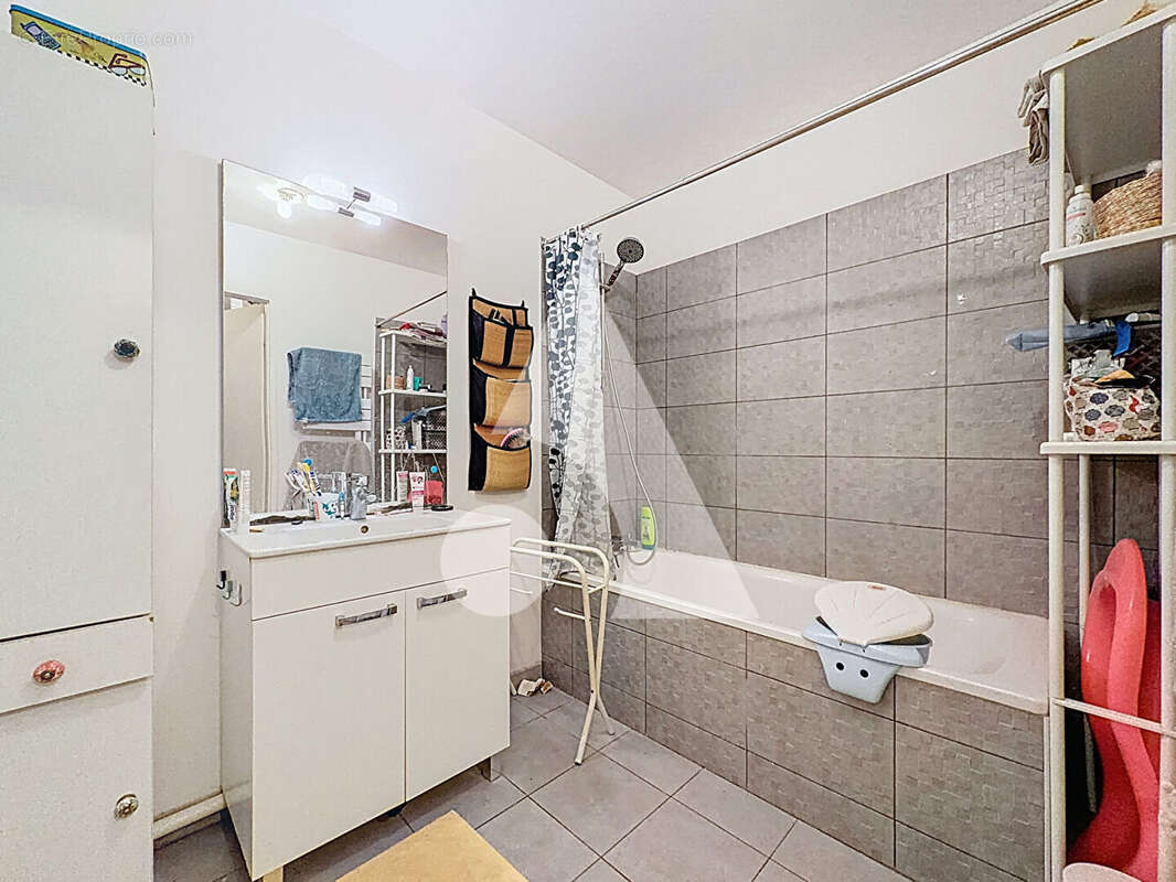 Appartement à NANTERRE