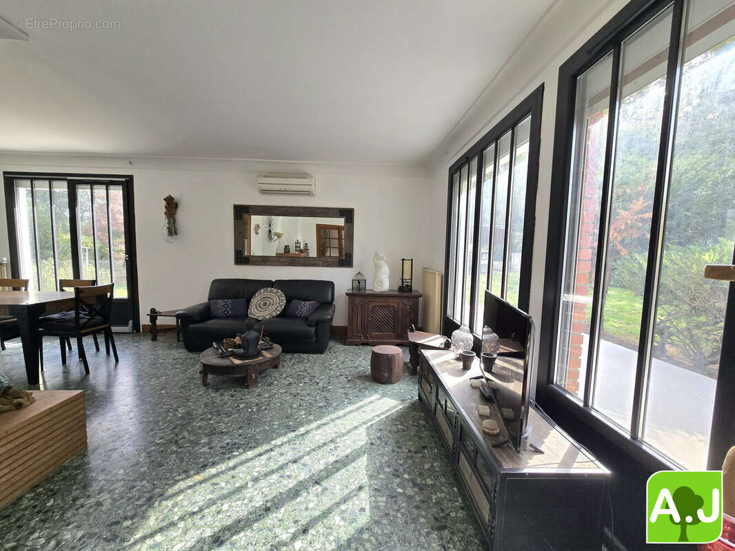 Maison à EZY-SUR-EURE