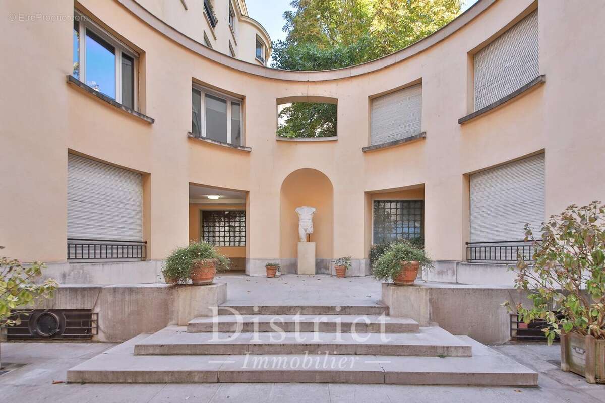 Appartement à PARIS-4E