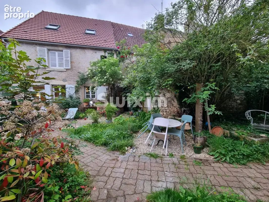Bel ensemble : maison 4 chambres + cour et jardin + dépendances - photo 4