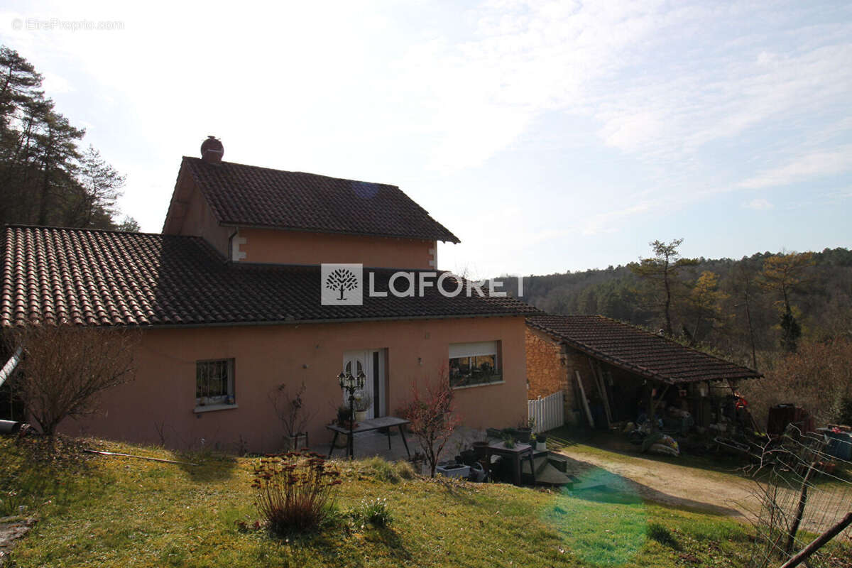 Maison à CHATEAU-L'EVEQUE