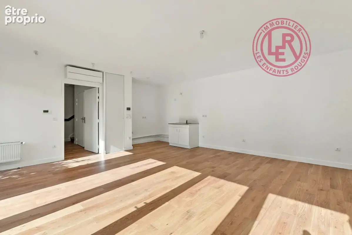 Montreuil - Solidarité/Carnot - Maison avec grande terrasse, ensoleillée et vue dégagée - photo 4