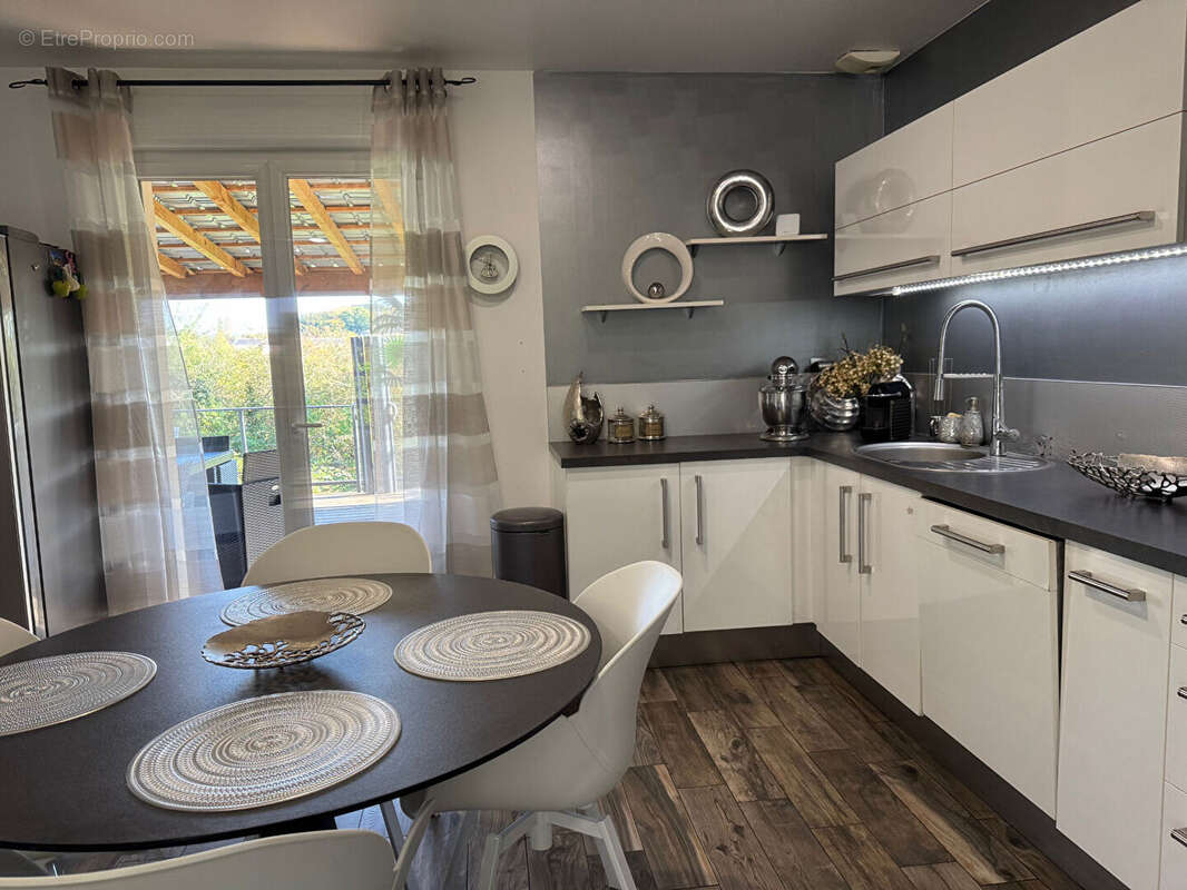 À vendre - Villa contemporaine 155 m² - Quartier Montboucons, Besançon - photo 11